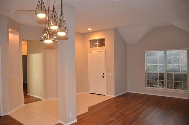 Building Photo - 4722 Park Bend Dr