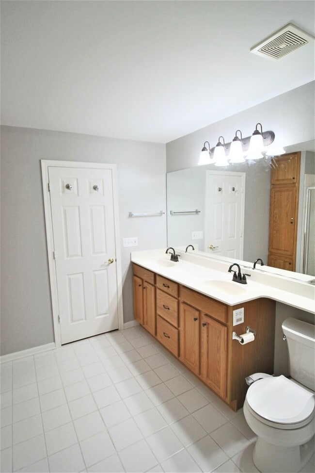 Building Photo - 4804 Daggets Ct