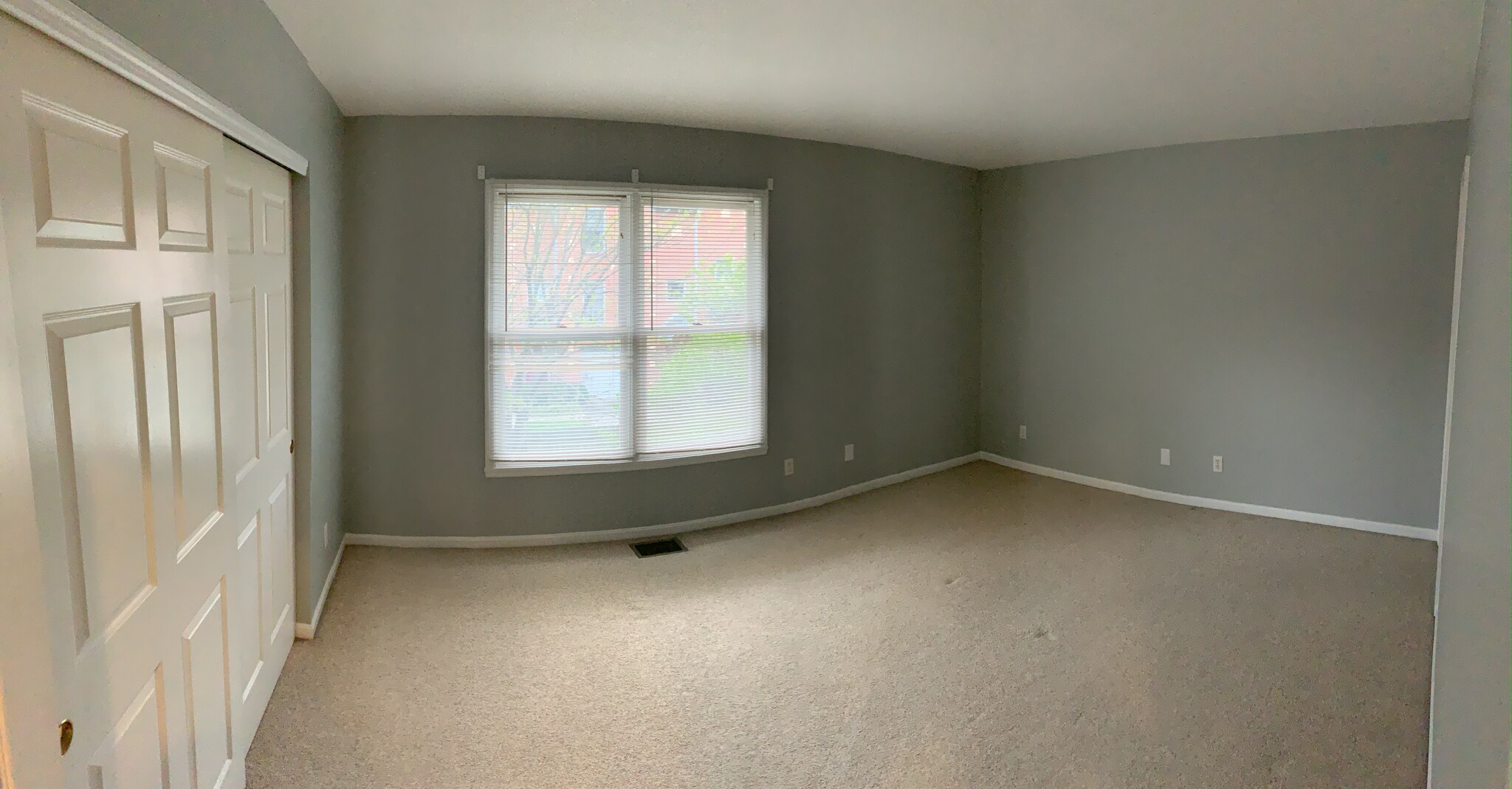 Back Bedroom (3rd Floor) - 2119 Fulton Ave