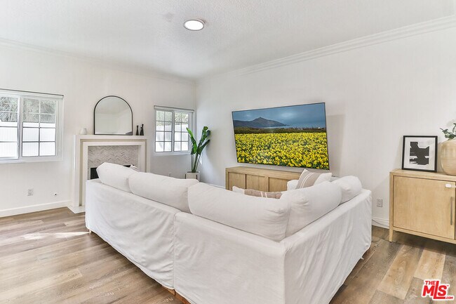 Building Photo - 4204 Flintlock Ln