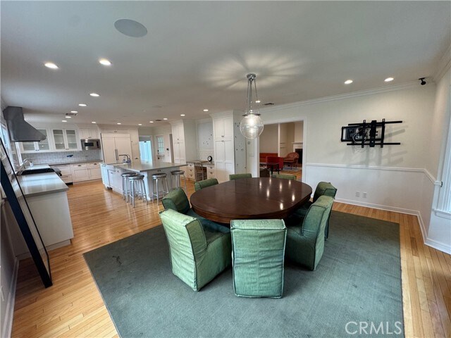 Building Photo - 4455 California Ave