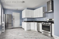 Building Photo - 52 Mansfield St