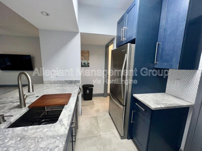 Building Photo - 5005 City St