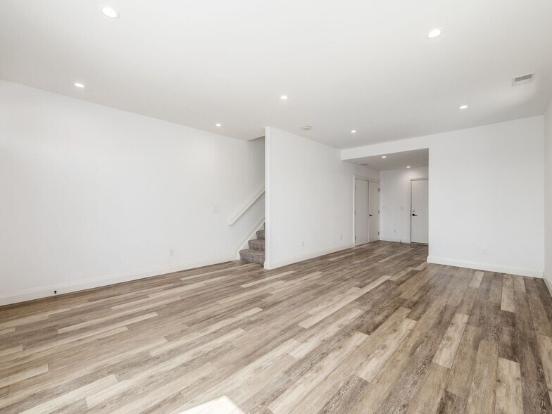 Building Photo - 911 N 4th St