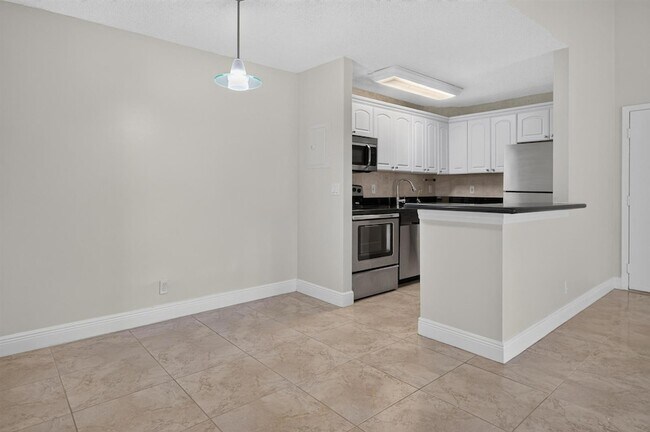 Building Photo - 10765 Cleary Blvd
