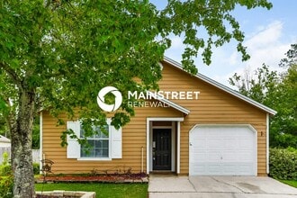 Building Photo - 4 Bedroom Pet-Friendly Home in Middleburg,...