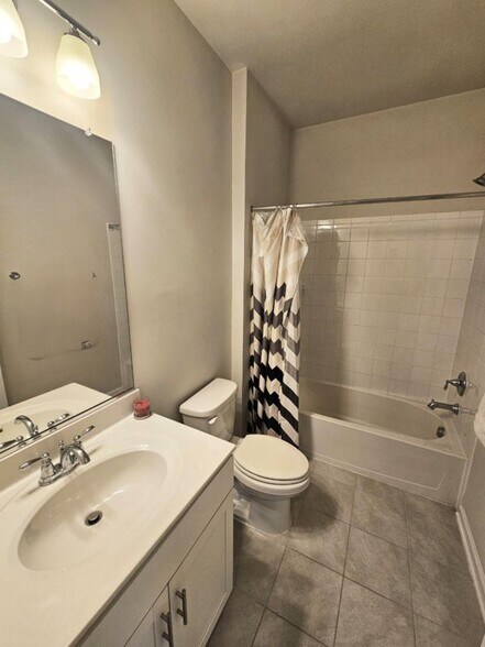 Building Photo - 3213 Merganser Dr