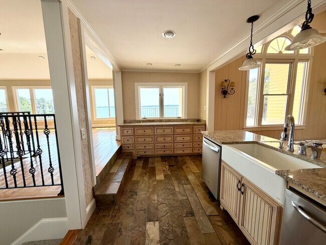 Building Photo - Lake Murray - Irmo - Offering Self Guided Tour with RENTLY!