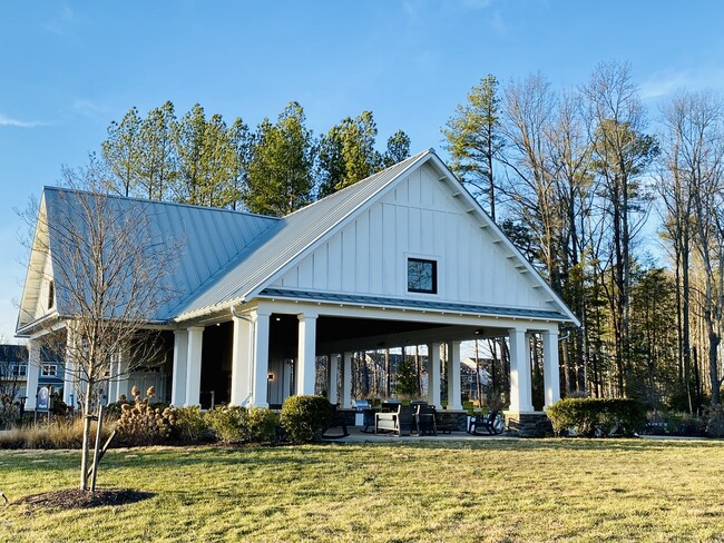 Building Photo - 3031 Farmstead Mill Dr