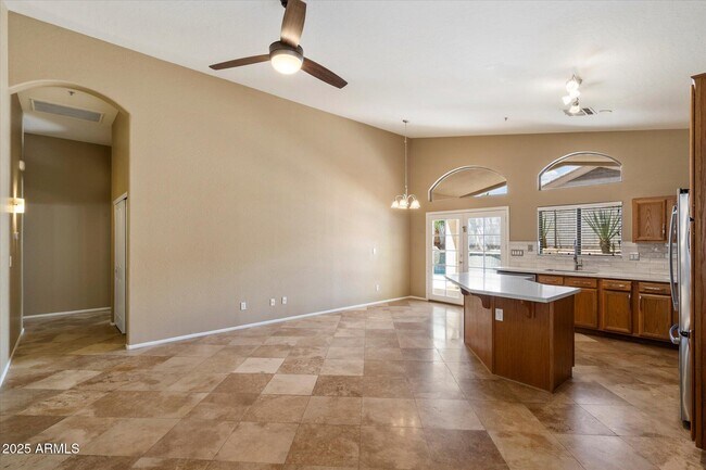Building Photo - 8158 E Rita Dr