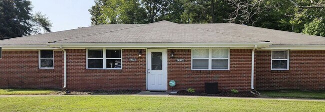 Building Photo - Frank Dr