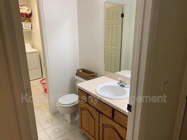 Building Photo - 1737 E 2800 N