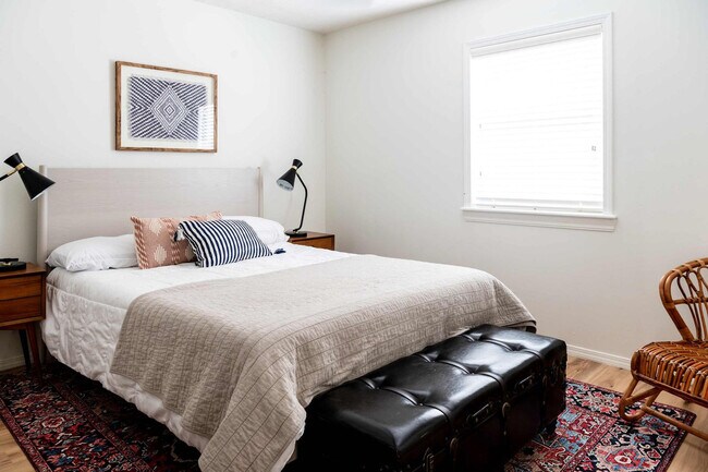 Building Photo - 38 Swanage Dr