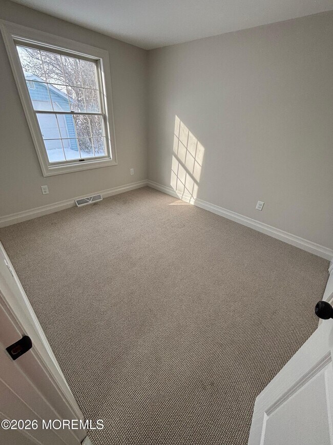 Building Photo - 1701 Tamiami Rd