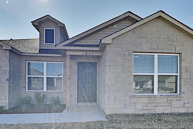 Building Photo - 1845 Jack Rabbit Ln