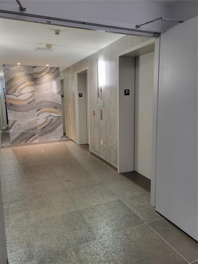 Building Photo - 92 SW 3rd St