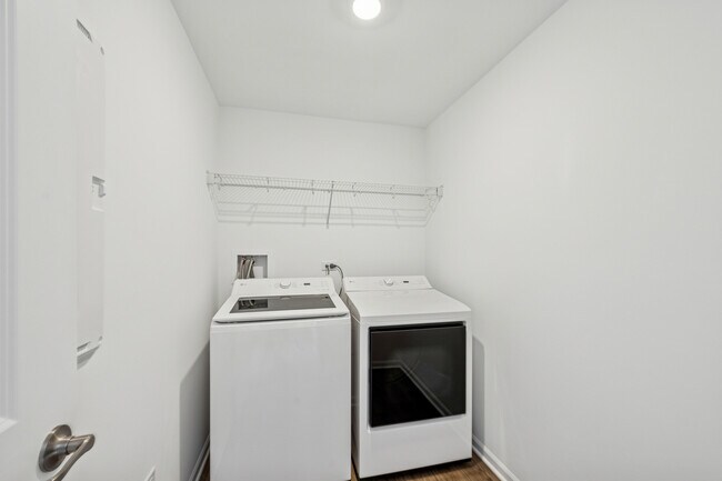 Building Photo - 12312 Tinsley St