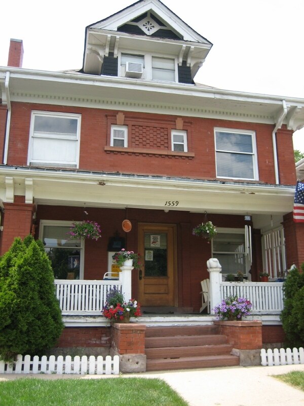Building Photo - 1559