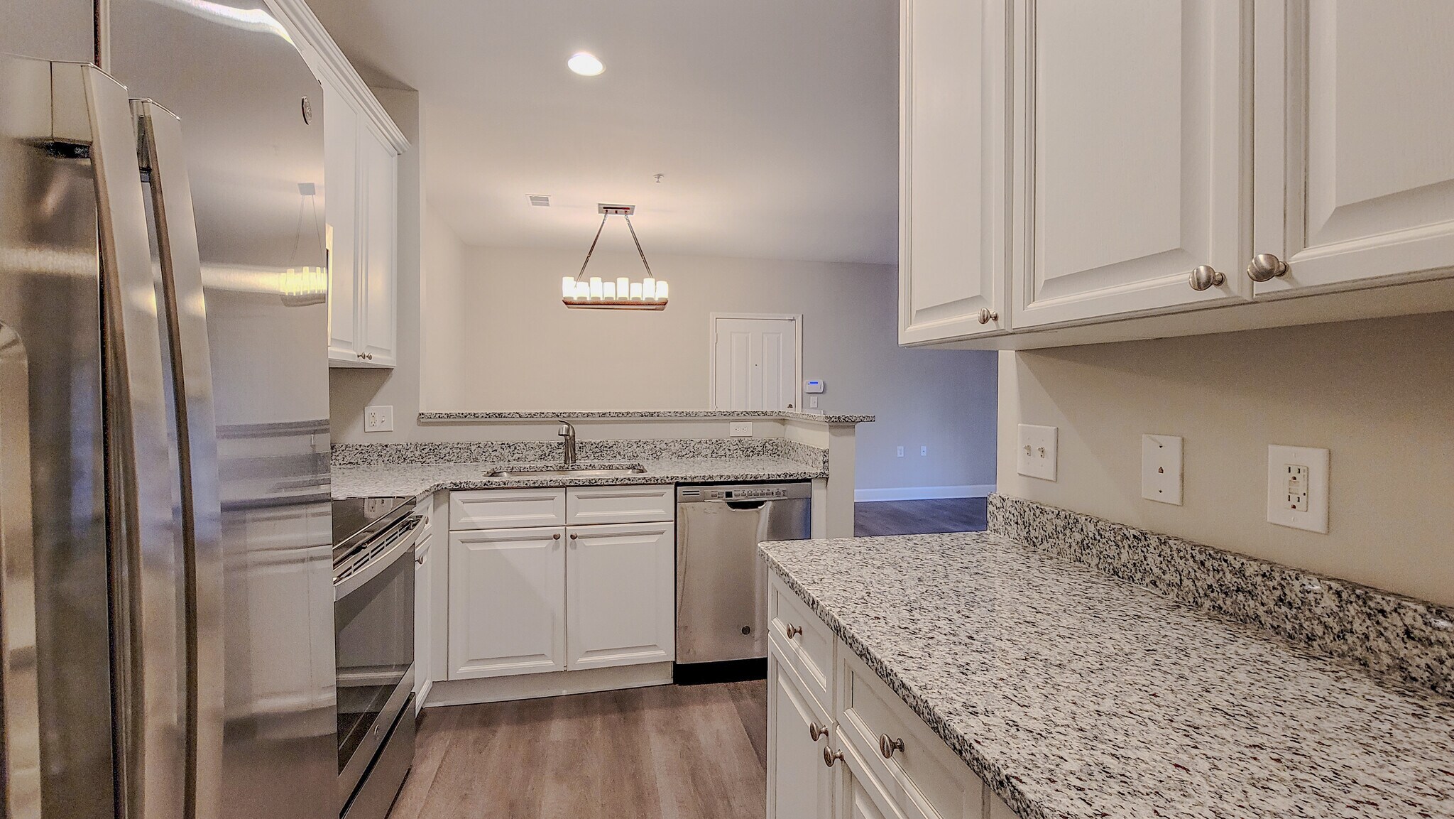 Building Photo - 7232 Althorp Way