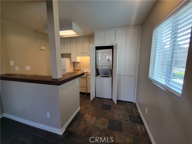 Building Photo - 3640 Oak Creek Dr