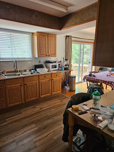 kitchen - 59 Jeanette St