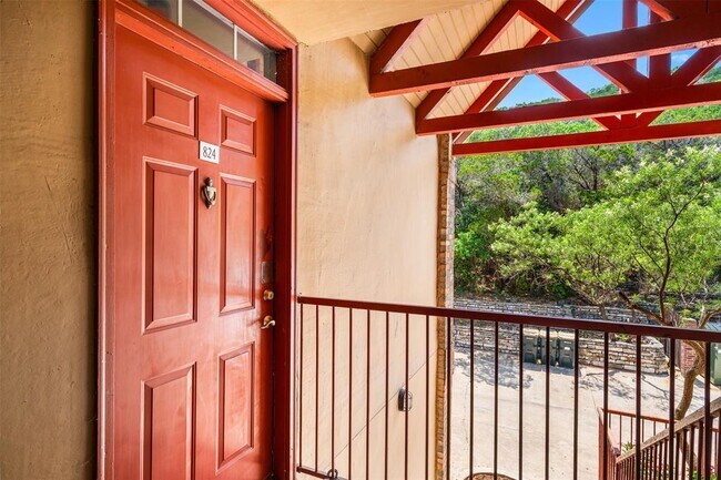 Building Photo - 6804 N Capital of Texas Hwy