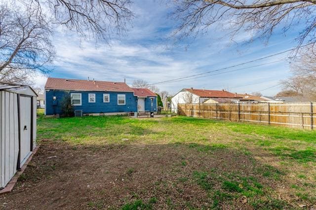 Building Photo - 3212 S Llewellyn Ave