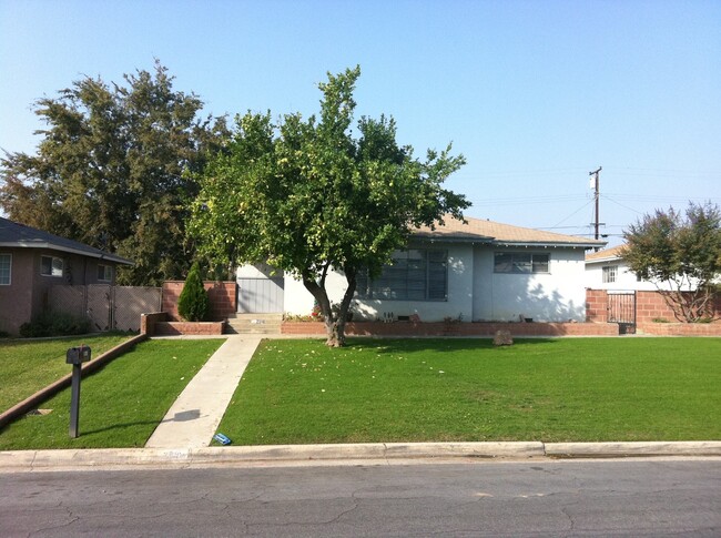 Primary Photo - GORGEOUS 3bd 1ba NE Haley & Columbus Area ...