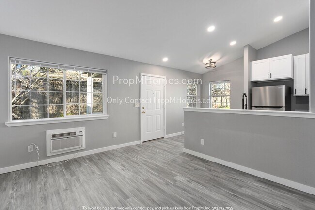 Building Photo - Updated One Bedroom in Happy Valley - Atta...