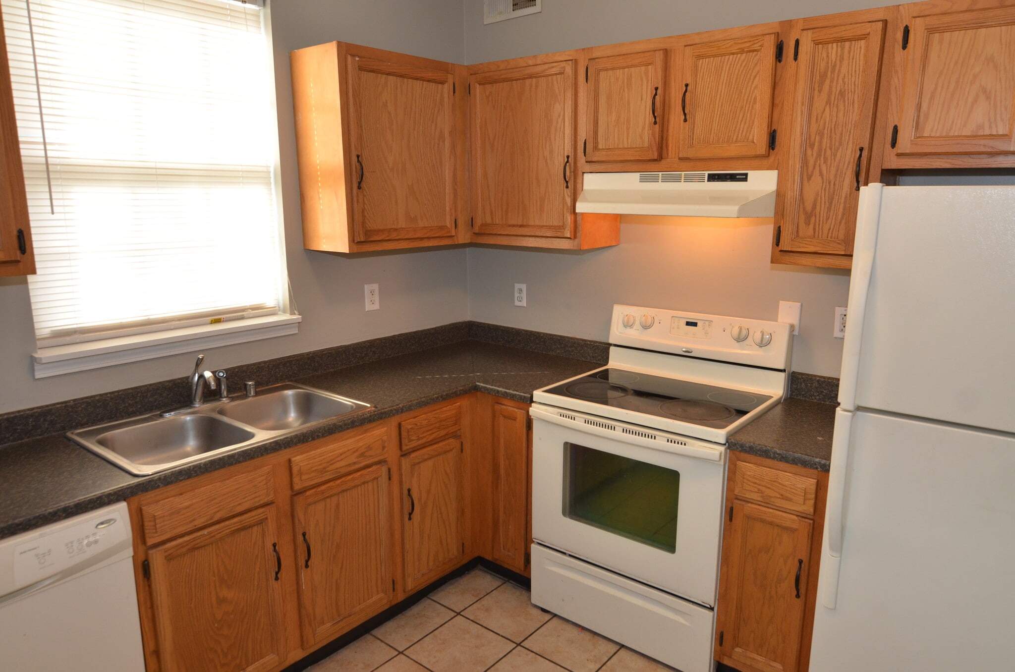 Building Photo - 508 Dunaway St