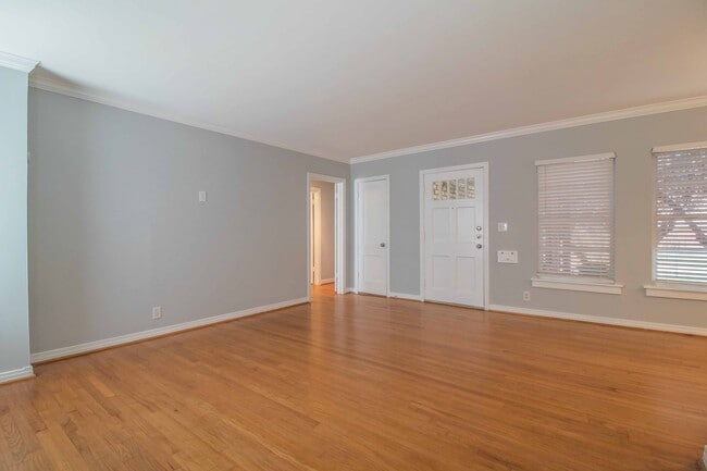 Building Photo - CHARMING 2 Bedroom, 1 Bathroom Arlington H...