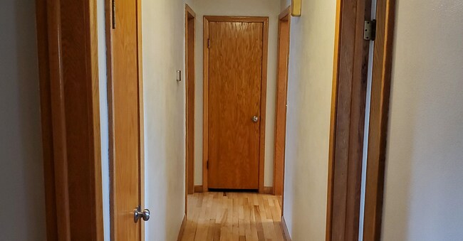 Hallway - 715 Dutton St