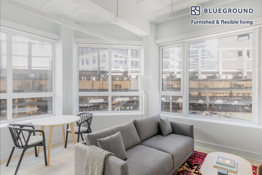 Primary Photo - 188 N Wells St