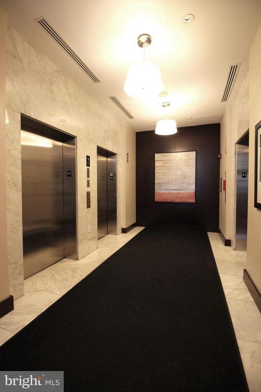 Building Photo - 475 K St NW