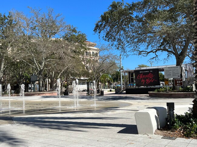 Building Photo - 610 Clematis St