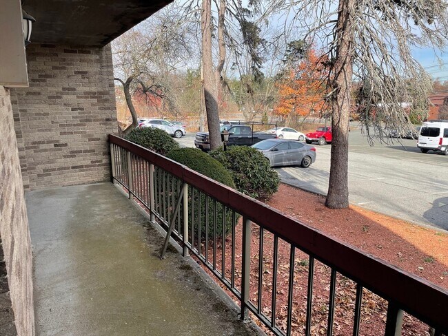 Building Photo - 59 Cambridge Rd