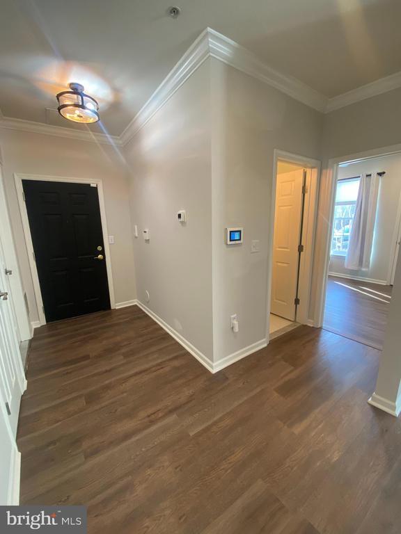 Building Photo - 76 Kyle Way