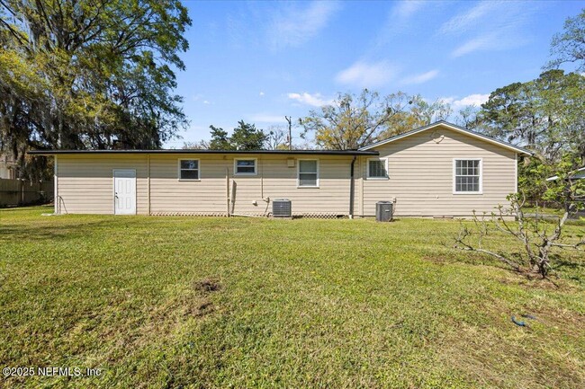 Building Photo - 7634 Hammond Blvd