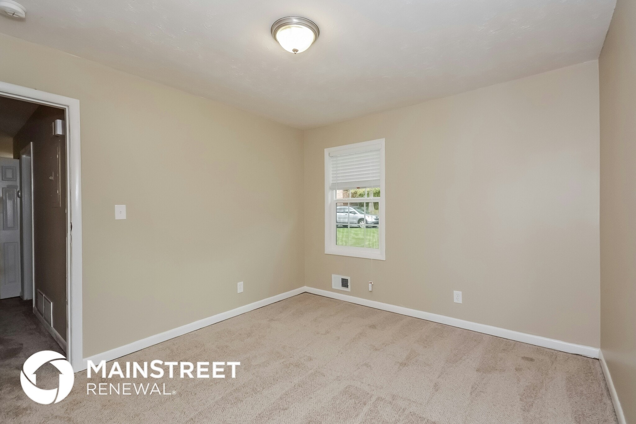 Building Photo - 464 Pinecrest Dr