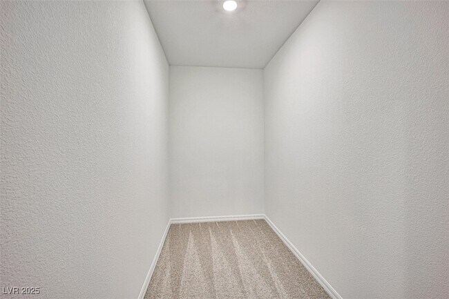 Building Photo - 7412 Legacy Pt St