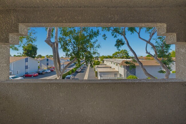 Building Photo - 4591 Warner Ave