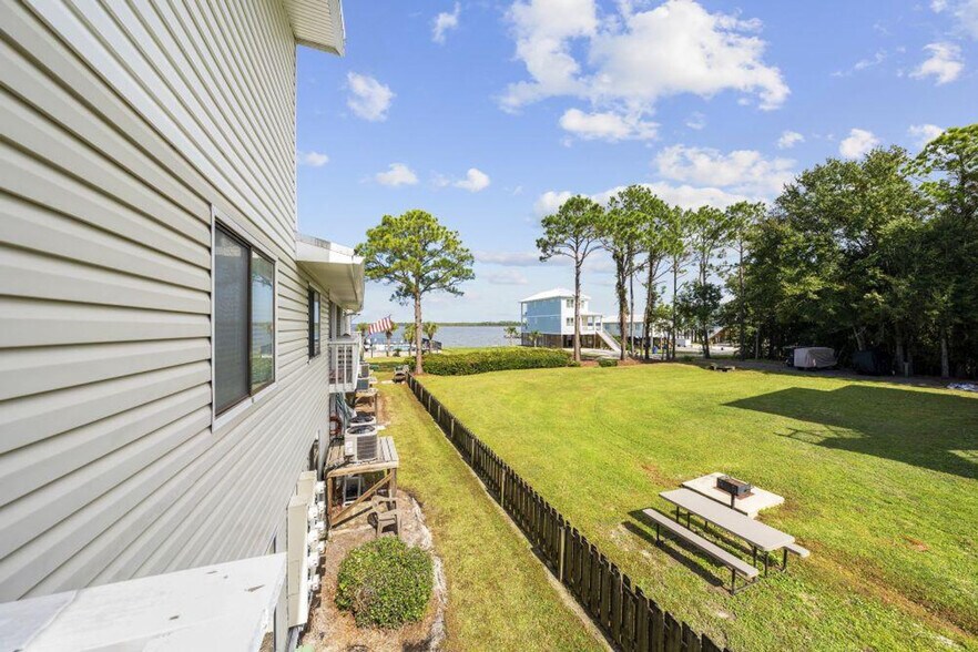 Building Photo - 25925 Canal Rd