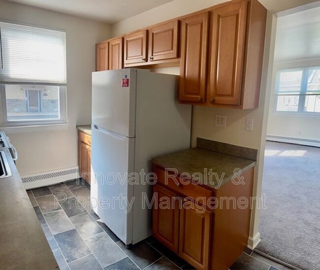 Building Photo - 941 Afton St