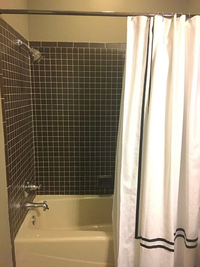 Building Photo - 31 E. Center RES