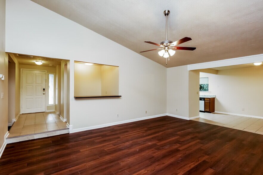 Building Photo - 2655 Trotters Walk Trail
