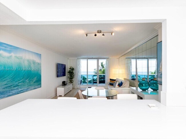 Building Photo - 2301 Collins Ave