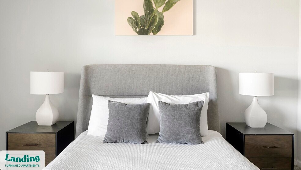 Building Photo - 715 W Slaughter Ln