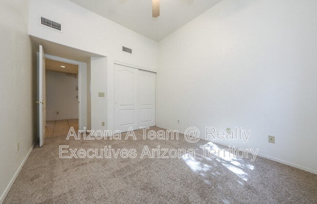 Building Photo - 7427 E Placita Rio Cabo