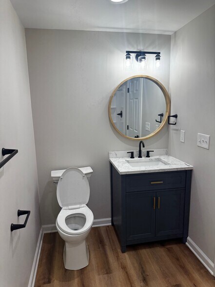 Building Photo - 607 Emmy Dee Dr