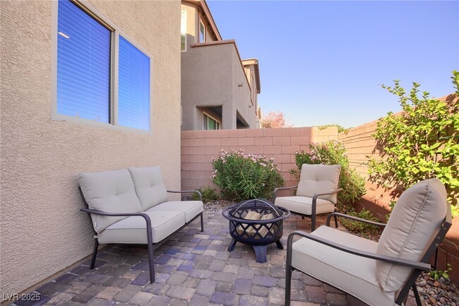 Building Photo - 7220 Willow Brush St